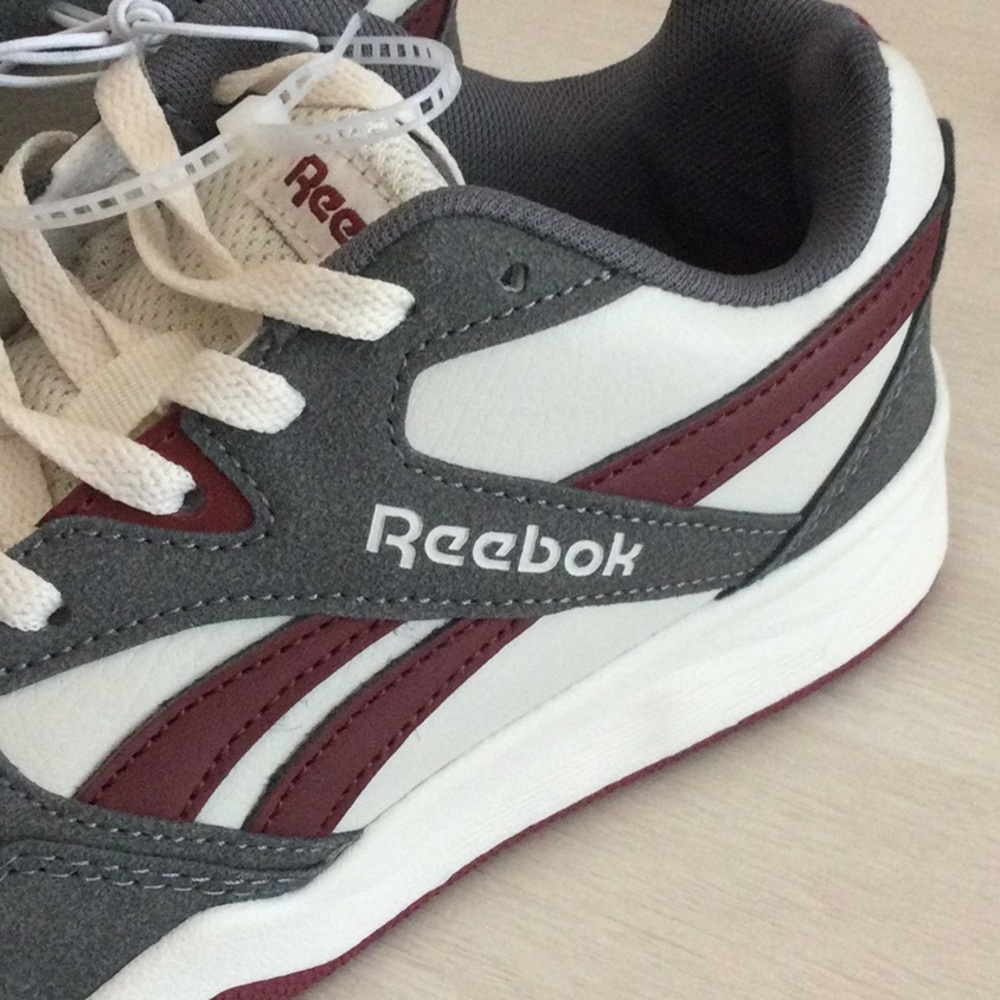 New Reebox Sneaker size 4K - Picture 2 of 9